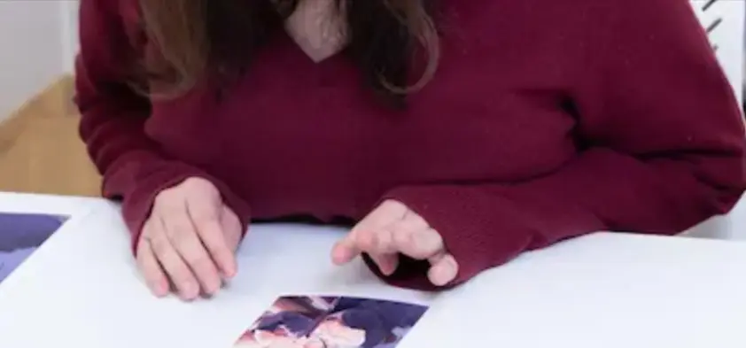 756e4fe9 08d2 42f8 8f03 757b7894a8ce - しぐれういの顔バレは巨乳美人？素顔がサイン会やコミケで見れた？