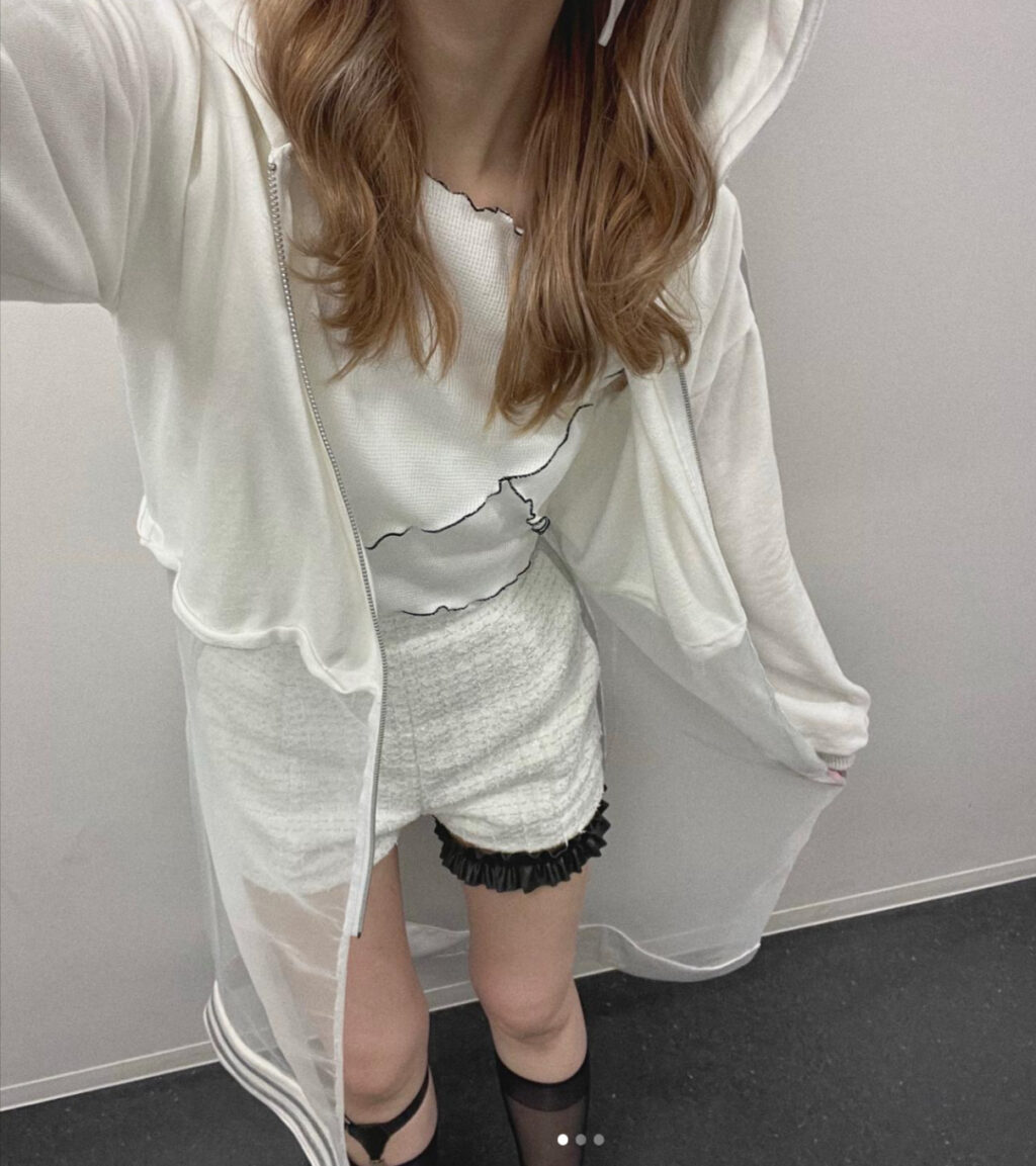Instagram 04 22 2026 10 21 AM - 春茶の顔バレが可愛すぎる！素顔はライブで見れる？年齢や身長、彼氏についても！