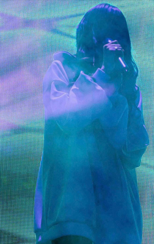 X 04 22 2026 10 45 AM - 春茶の顔バレが可愛すぎる！素顔はライブで見れる？年齢や身長、彼氏についても！