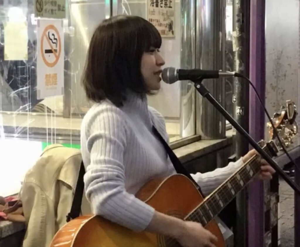 acenaface5 - ずっと真夜中でいいのにACAねの顔バレまとめ！モデル、路上ライブ時代は顔出ししていた！
