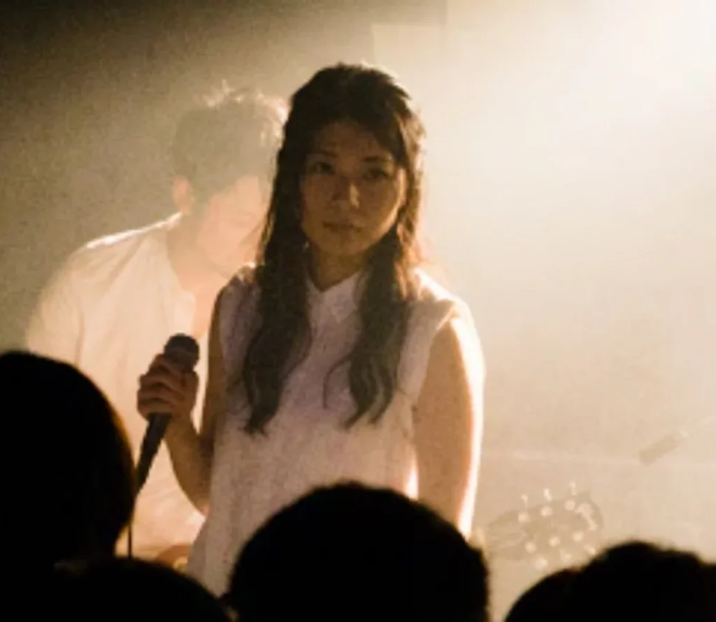 do we know what suis and n buna look like v0 cmy42tw5724g1 - ヨルシカsuisとn-bunaの顔バレ画像！顔出ししない理由は？ライブでは顔出ししてる？