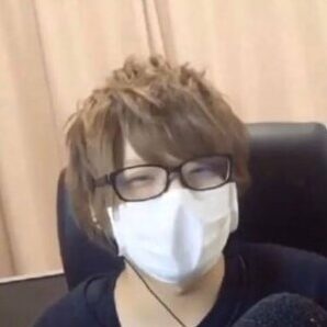 さとみくんの加工なし顔バレと整形前の昔の顔は?本名が「つな」は本当? satomi 18 e1764382929545 - さとみくんの加工なし顔バレと整形前の昔の顔は?本名が「つな」は本当?