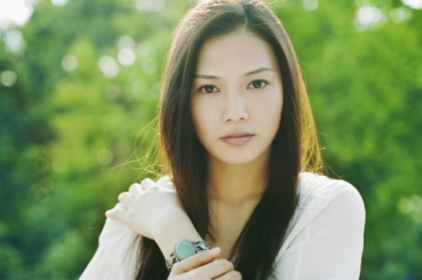 【ヨルシカの素顔】suis&n-bunaの顔バレ画像と年齢・身長のプロフィール! yuiさん - 【ヨルシカの素顔】suis&n-bunaの顔バレ画像と年齢・身長のプロフィール!