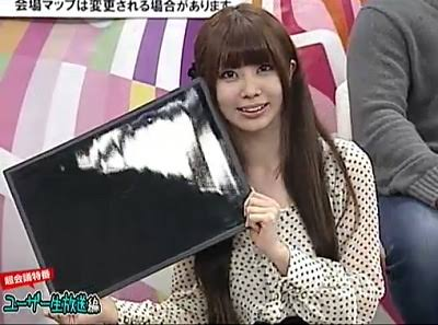 FLTdTWIVIAEt8Oe - 潤羽るしあの顔写真と転生先一覧まとめ！中の人の年齢と本名も紹介！