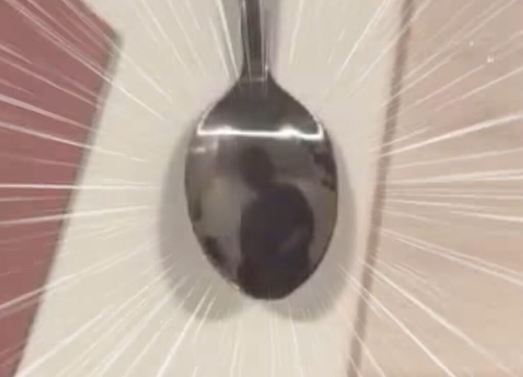 21cd541f 6eea 49a9 b585 2b901b0bafc2 - 大代真白の顔バレ理由はswitchの反射！中の人の実年齢も放送事故でバレた？