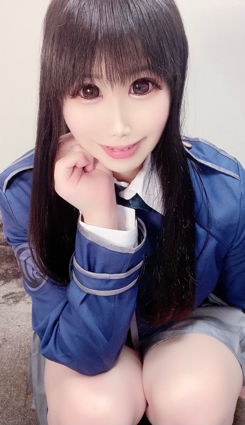 FupwawFaEAE6dbA - くるるてんてーの顔バレはバッタで前世はみかりんと同一人物？中の人の年齢は？