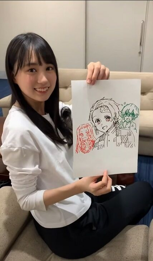 que 11249095311 - 吾峠呼世晴(鬼滅の刃作者)は性別が女性で素顔が美人！？本人の顔写真は？