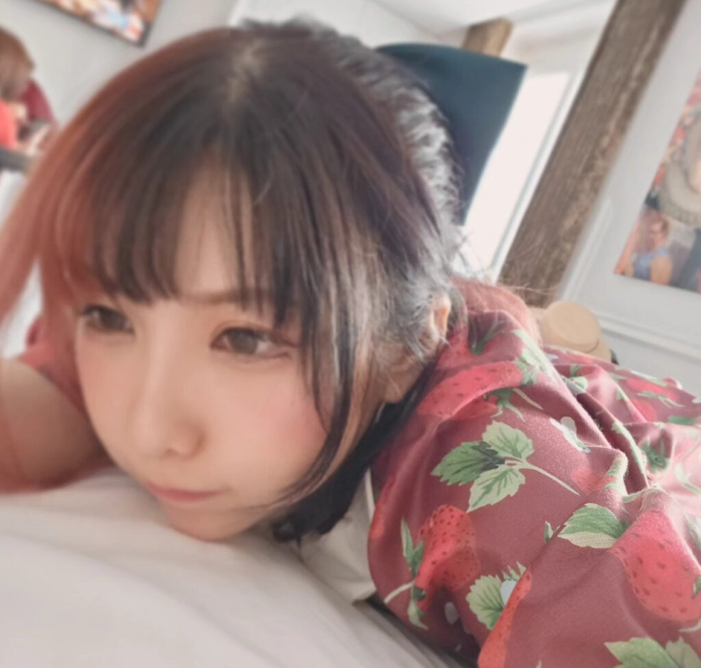 perolinaface6 - 兎味ペロリナの素顔がかわいい！すっぴんや年齢、本名のプロフィールも調査！