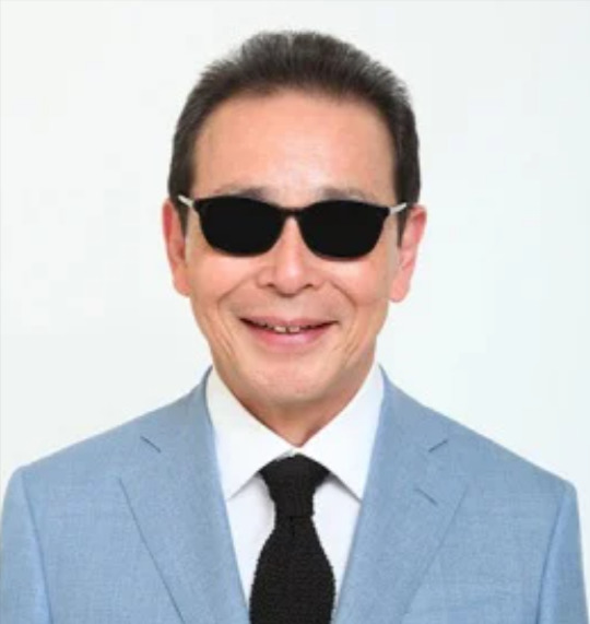 tamorifacehikaku - タモリの素顔(過去～現在まで)まとめ！サングラスの理由は右目の失明？